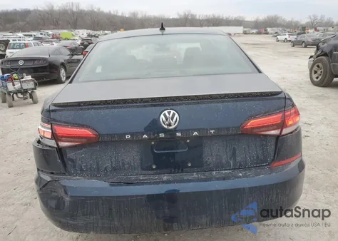 2021 Volkswagen Passat R-Line z USA, uszkodzony, nr VIN 1VWMA7A37MC007058